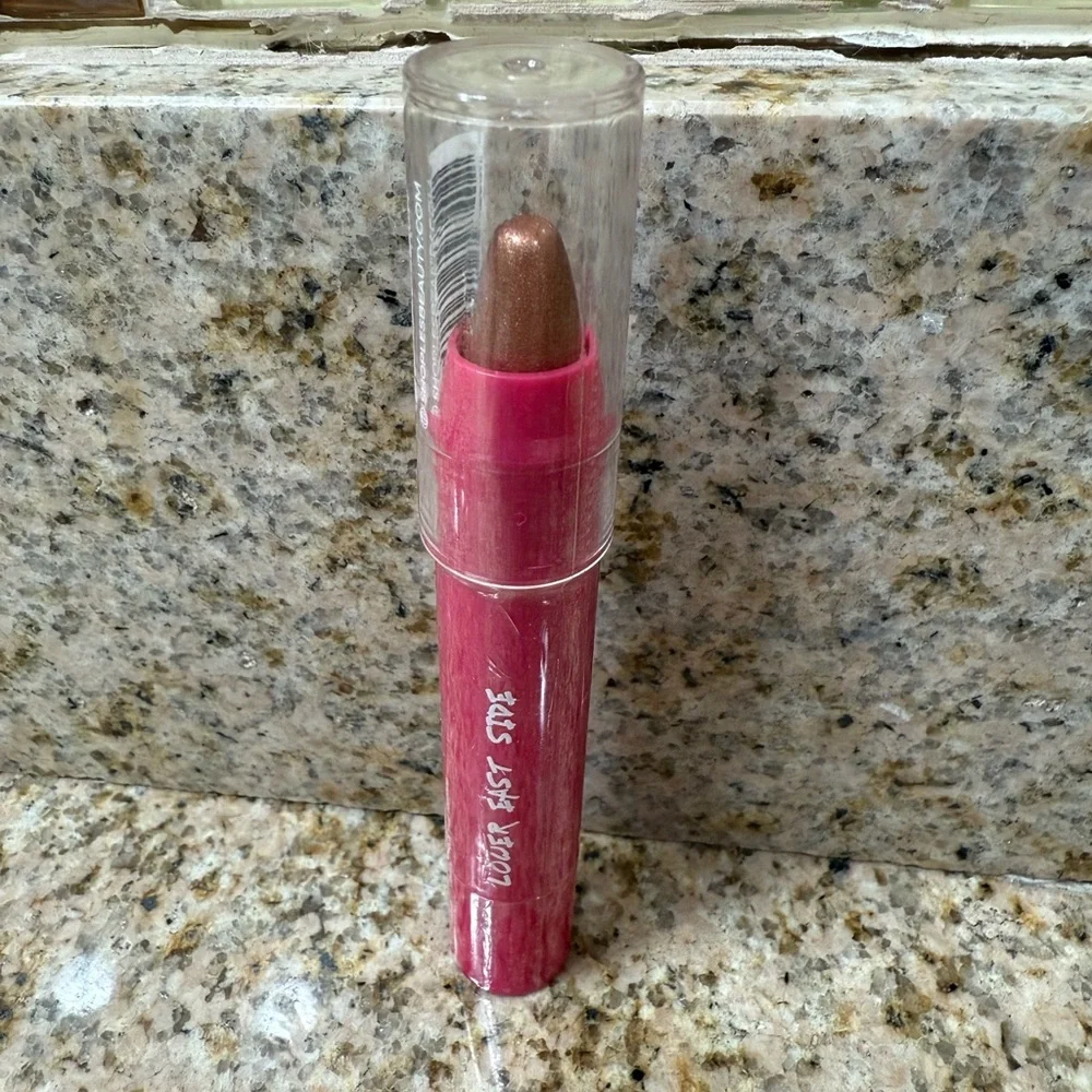 Lower East Side Shimmering Bronze Eyeshadow Stick in ‘Velvet Thorn’
